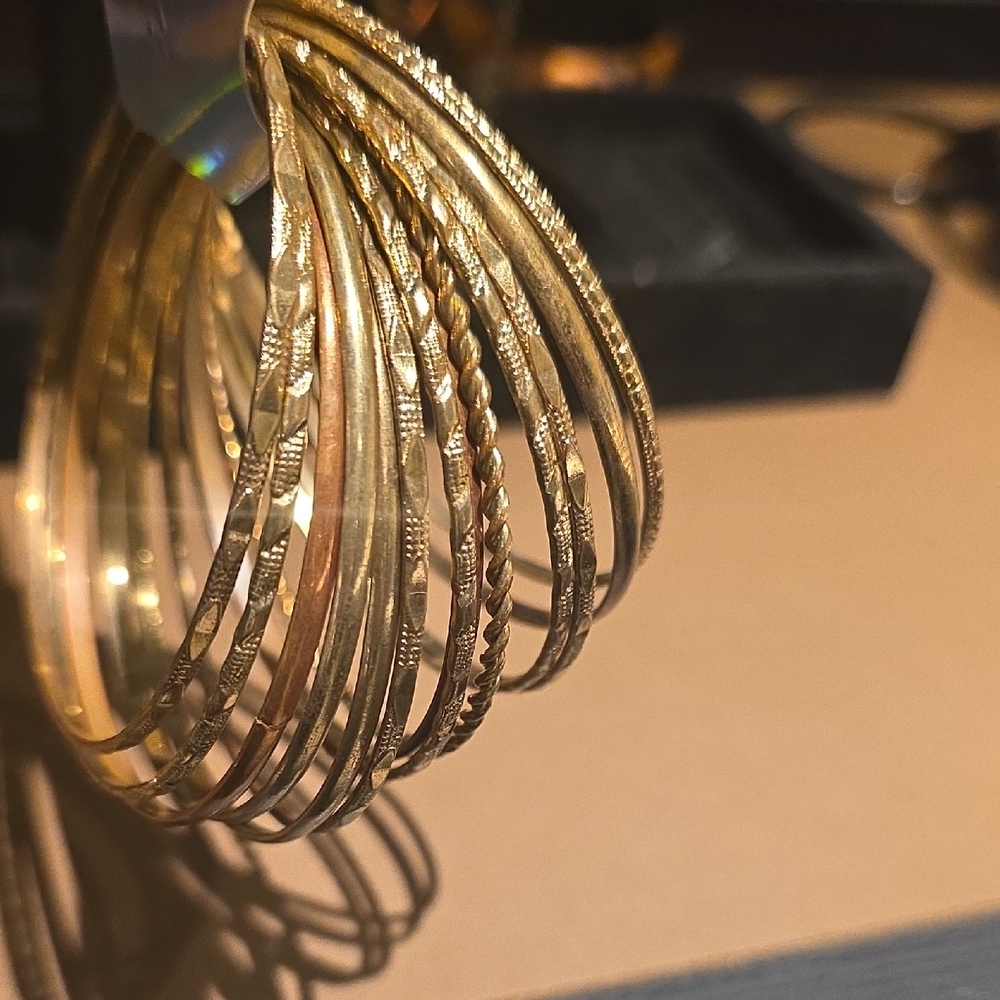 Source Unknown Gold-Tone Multi Bangle Bracelet Set - image 1